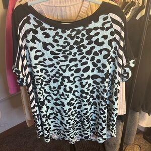 Trendy Black and White Animal Print Women's Top